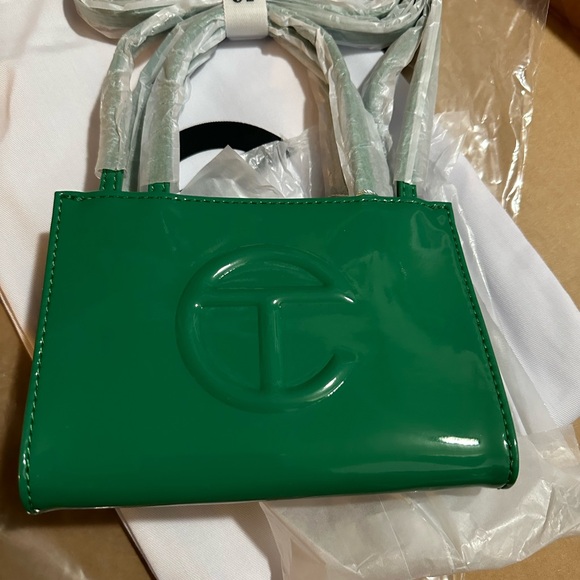 Telfar Small Shopping Bag in Greenscreen Patent - Picture 8 of 14